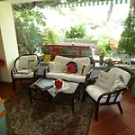 Gaestehaus-staats Bed & Breakfast 3*