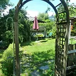 Bed & Breakfast Gaestehaus-staats