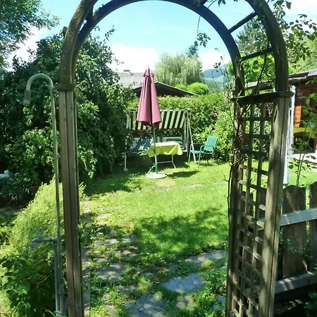 Bed & Breakfast Gaestehaus-staats